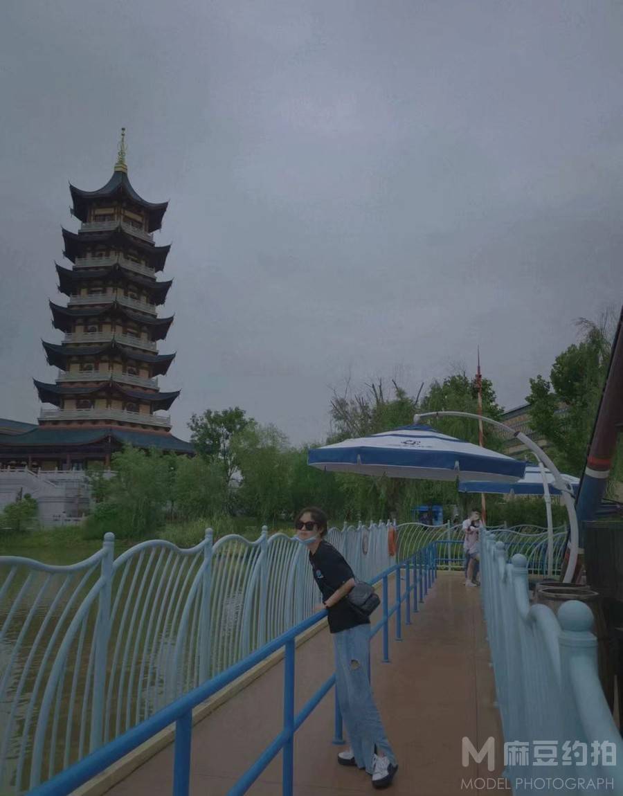校园模特