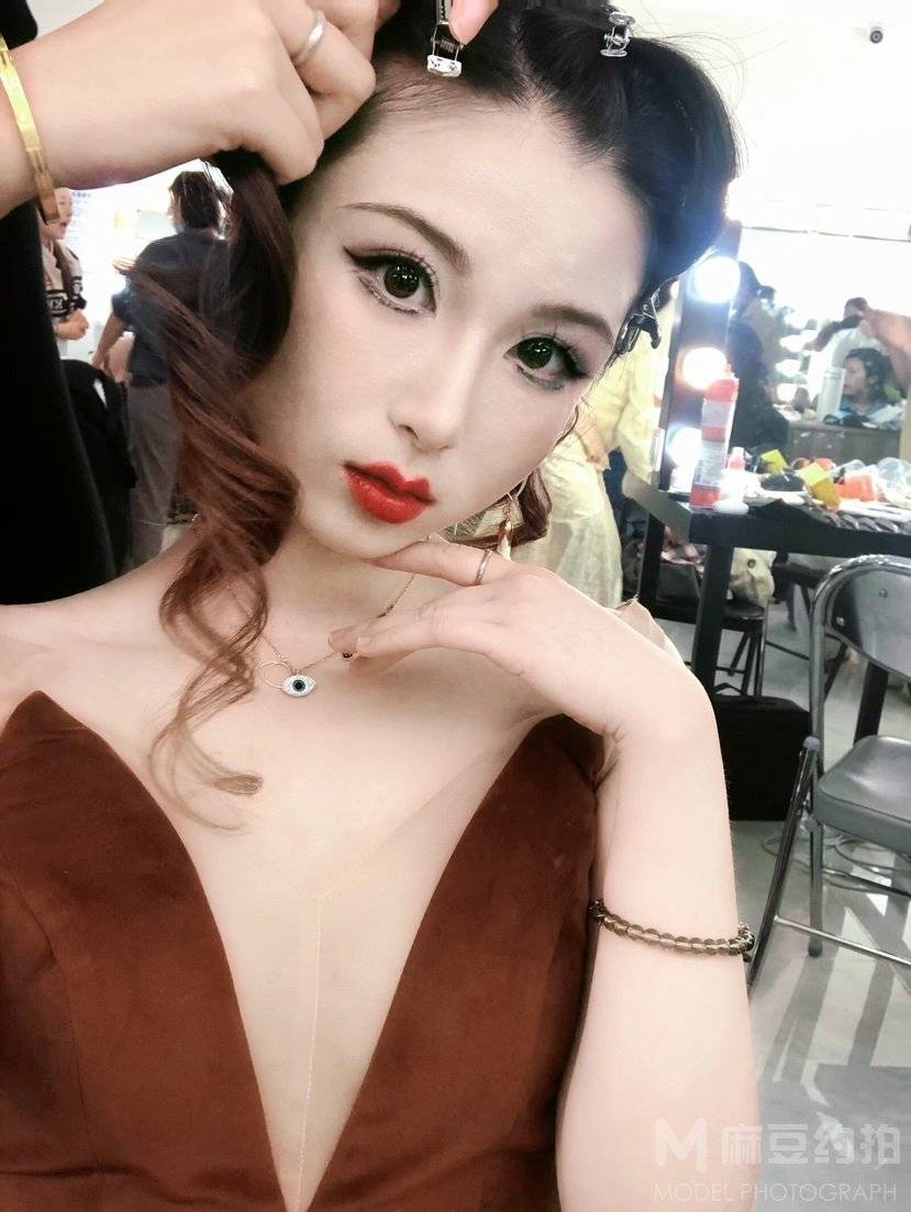 复古模特