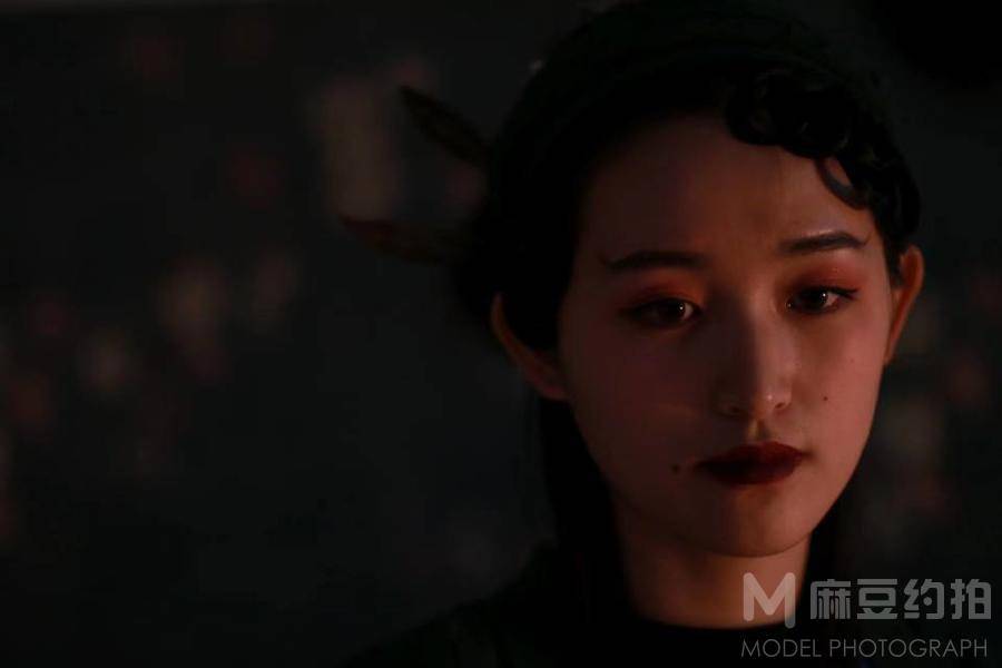 情绪模特