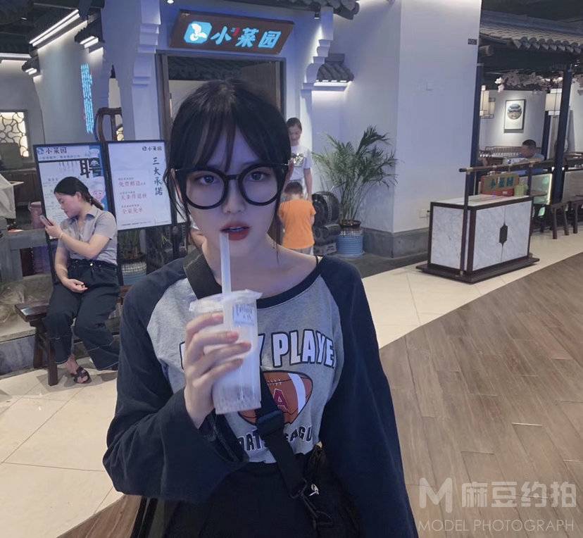 清新模特