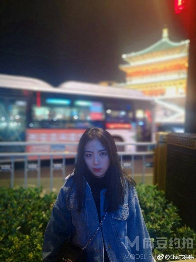 夜景模特