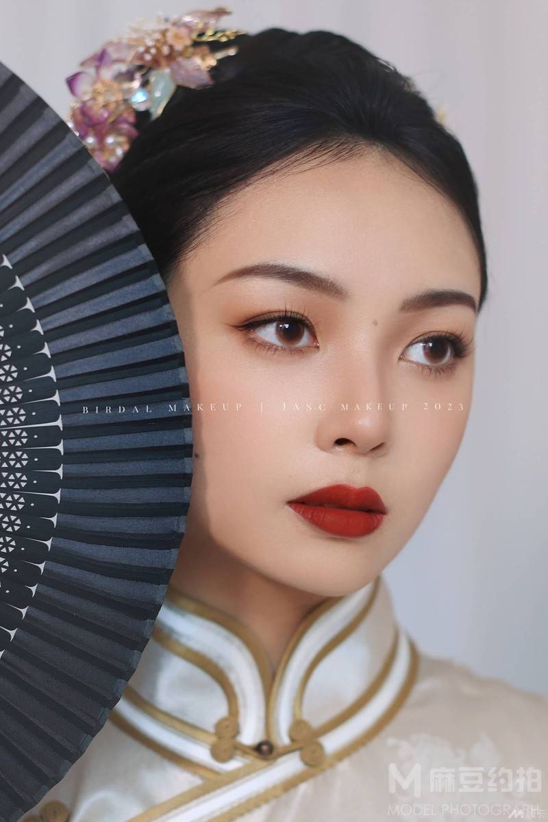 妆容模特