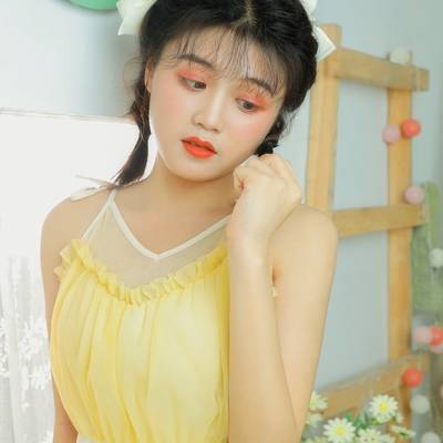 清新模特