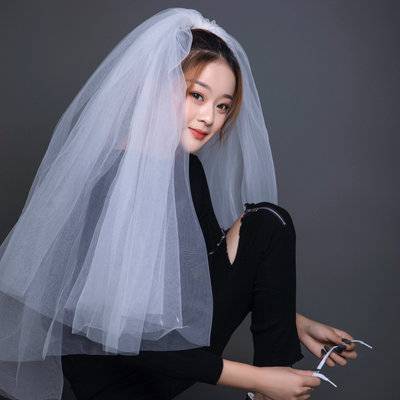 黑白模特