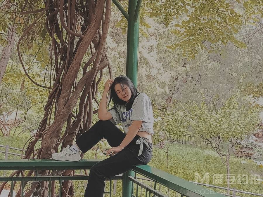 暗黑模特