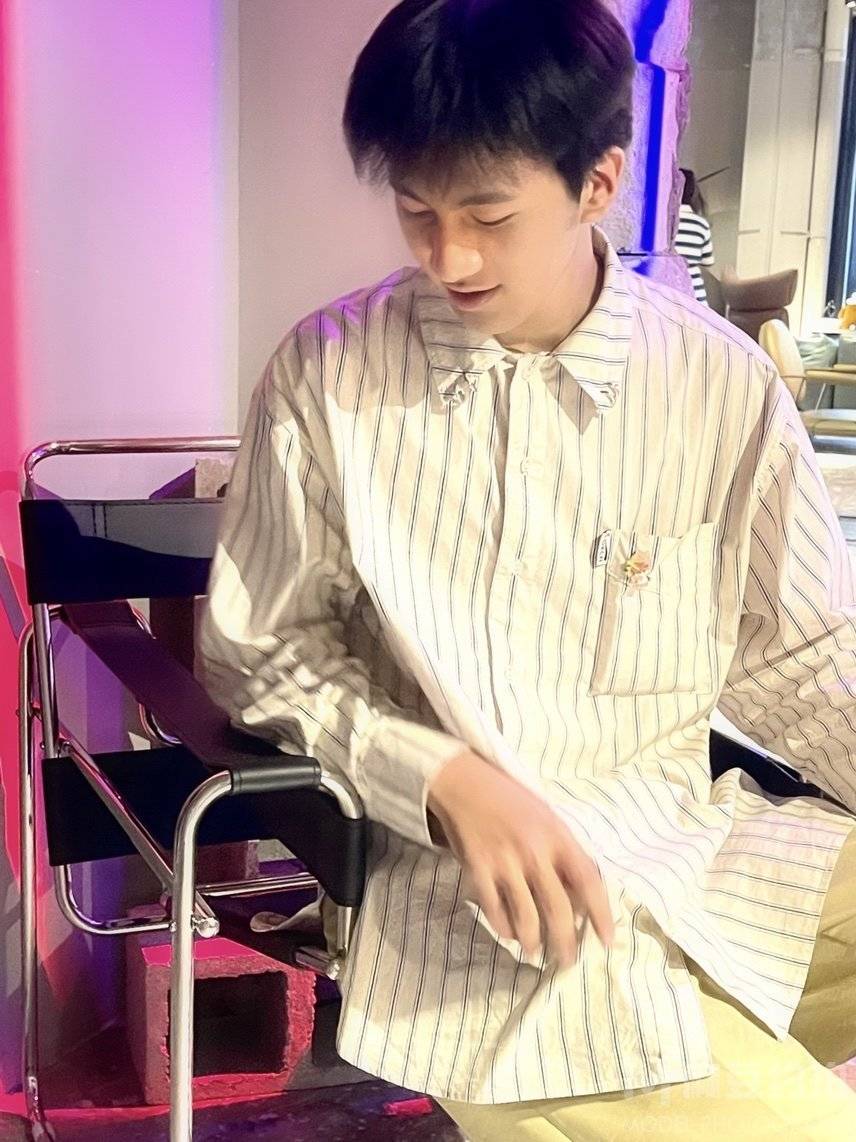 纪实模特