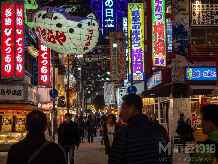 夜景模特