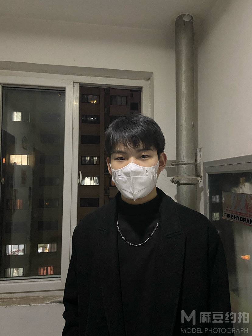黑白模特