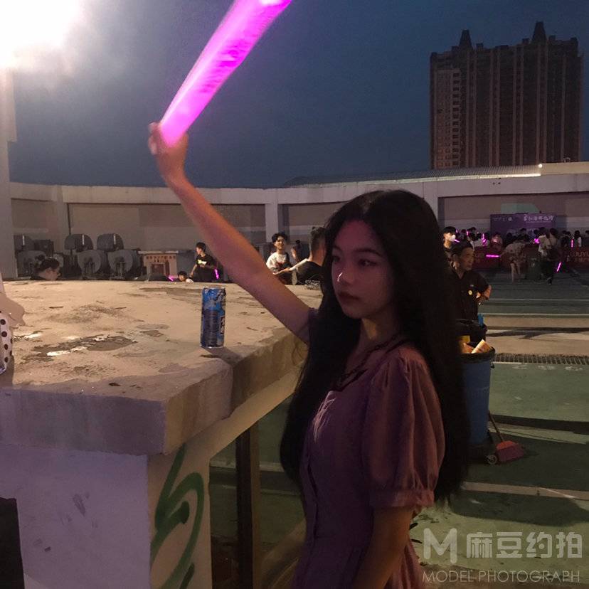 夜景模特