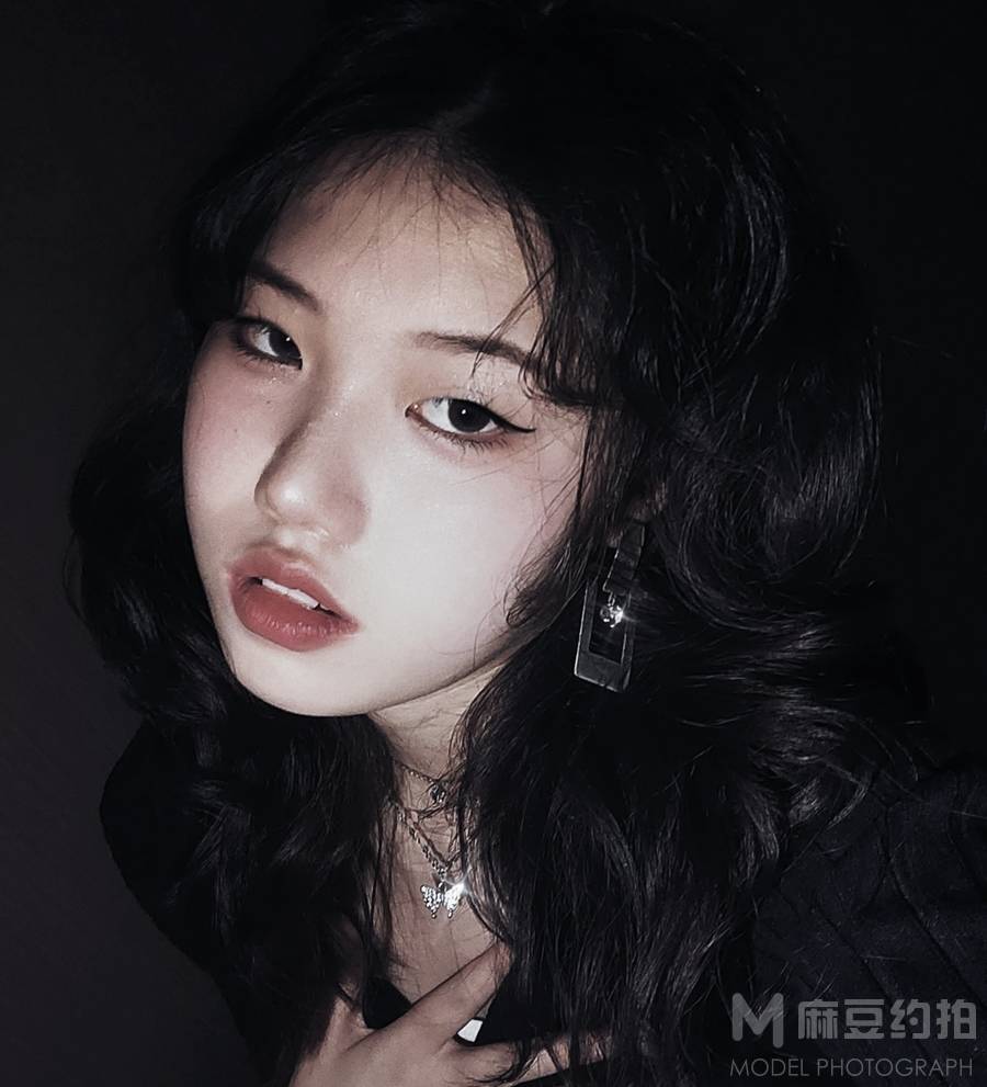暗黑模特