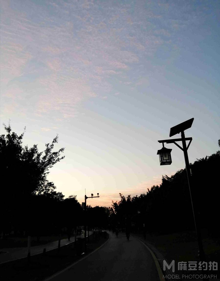 夜景模特