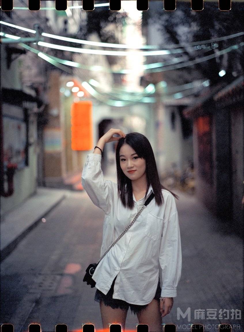 胶片模特