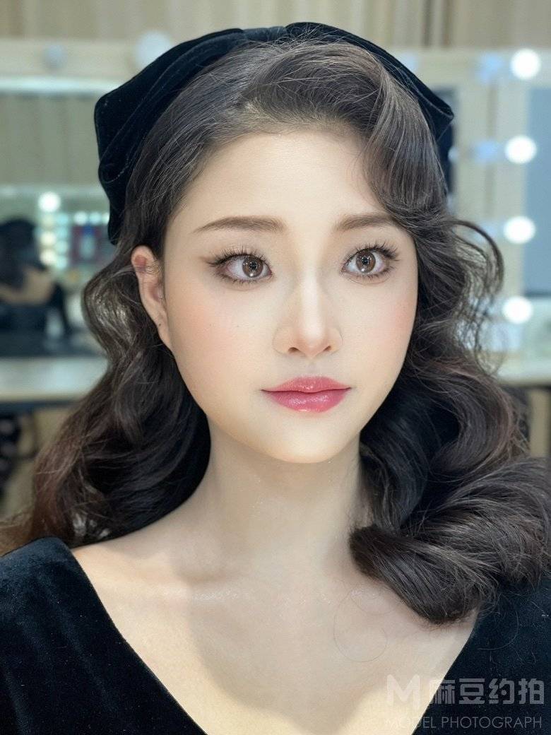妆容模特