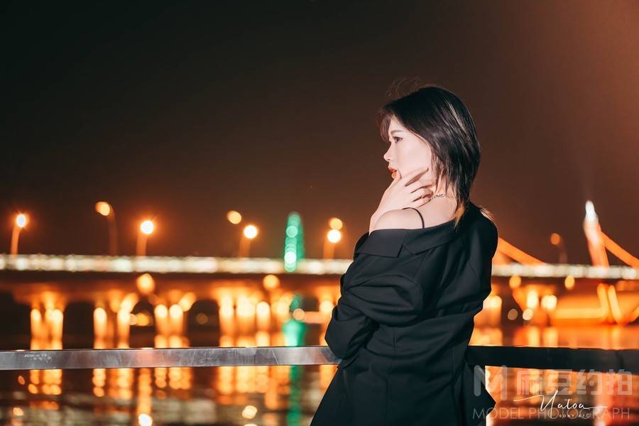 夜景模特