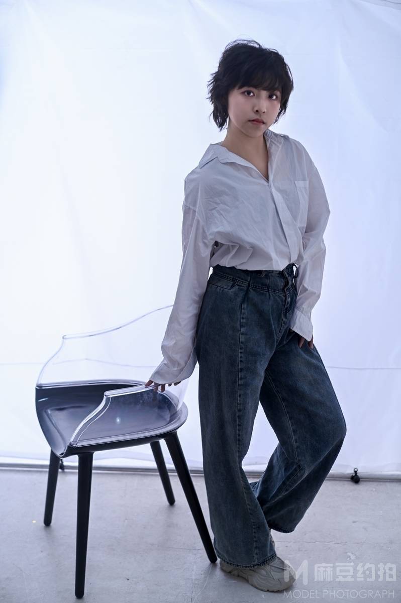 黑白模特