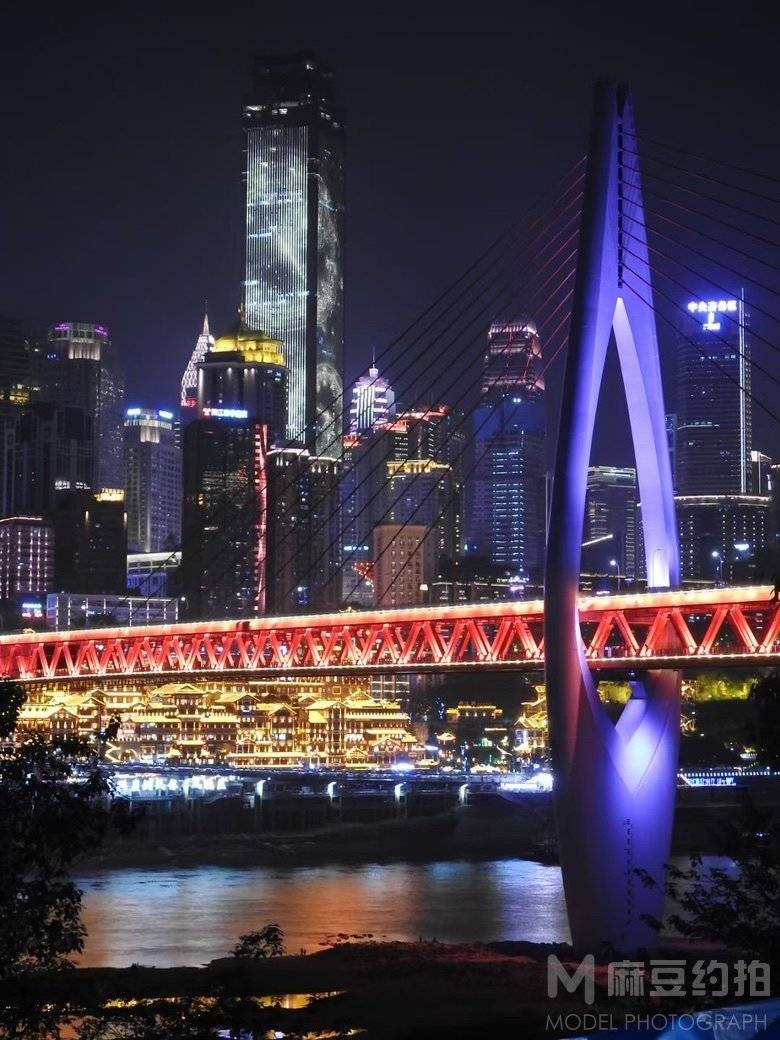 夜景模特