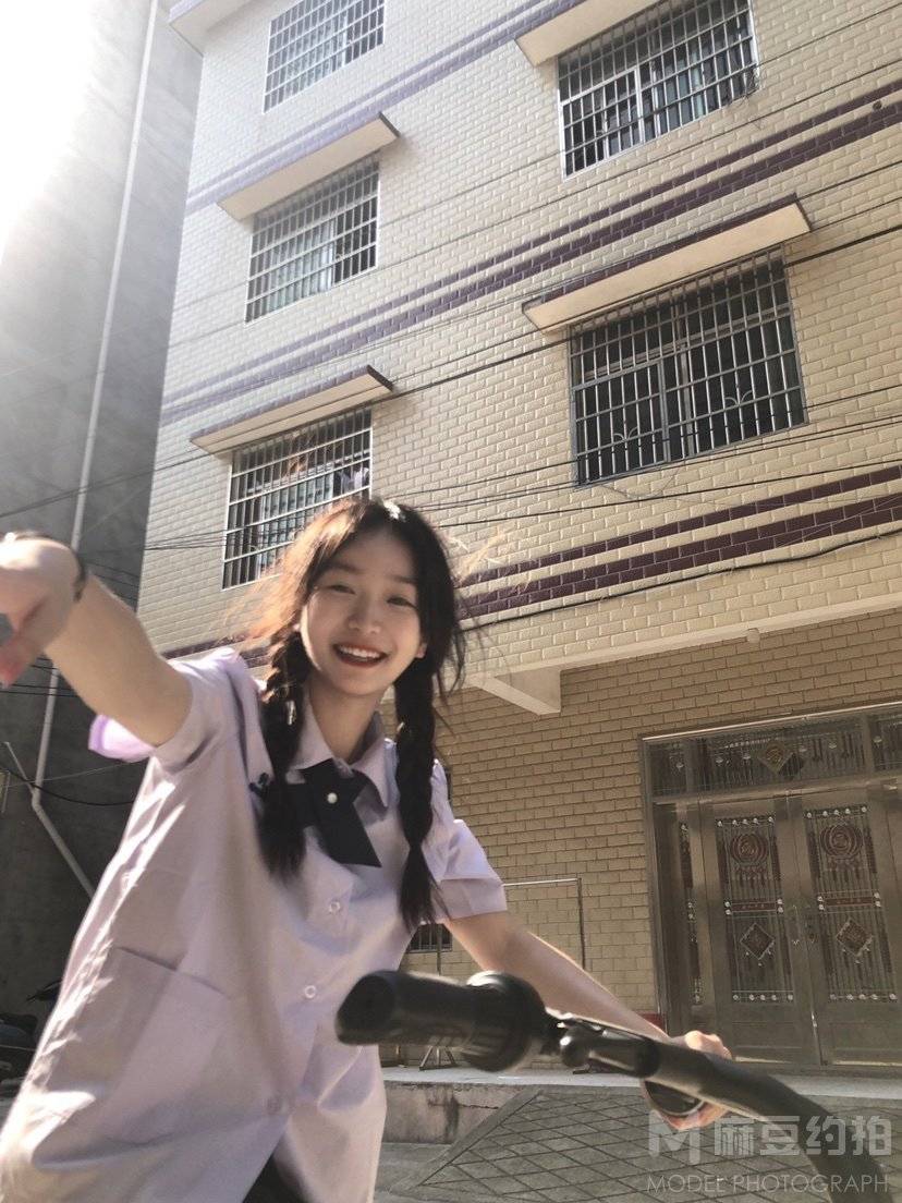 校园模特