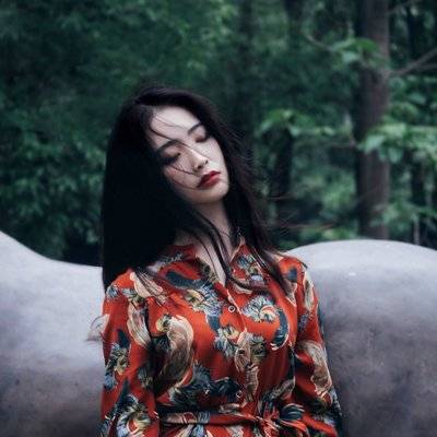 情绪模特