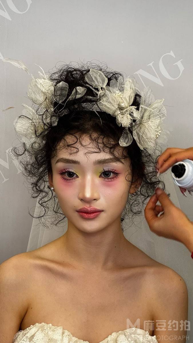 妆容模特