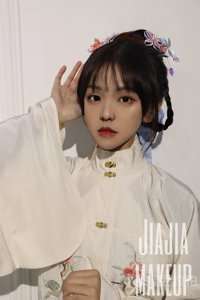 妆容模特
