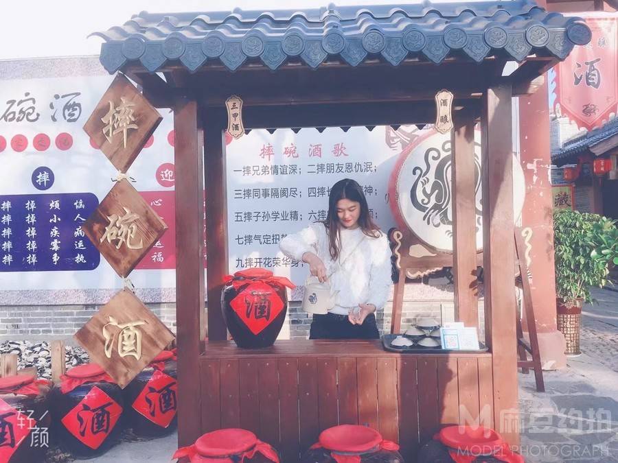 汉服模特