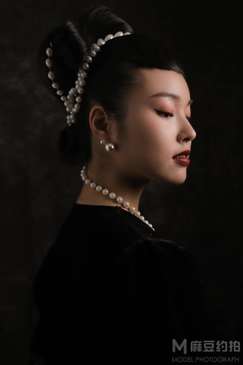 妆容模特