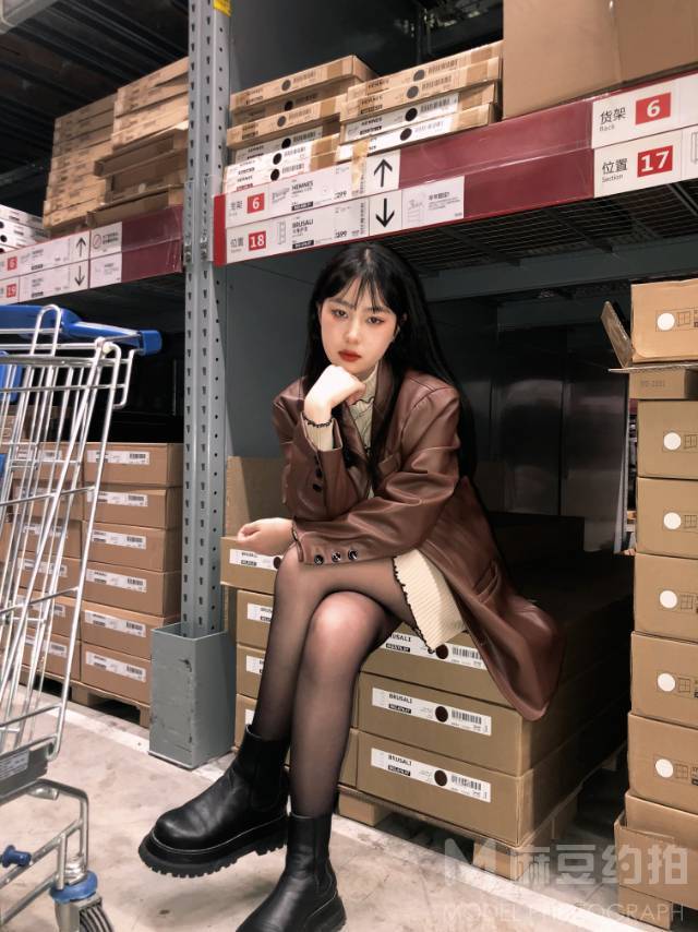 情绪模特