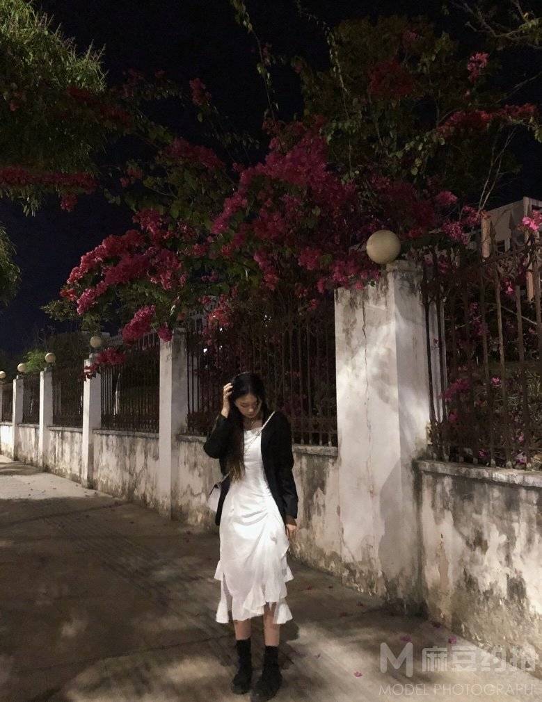 夜景模特