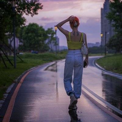 情绪模特