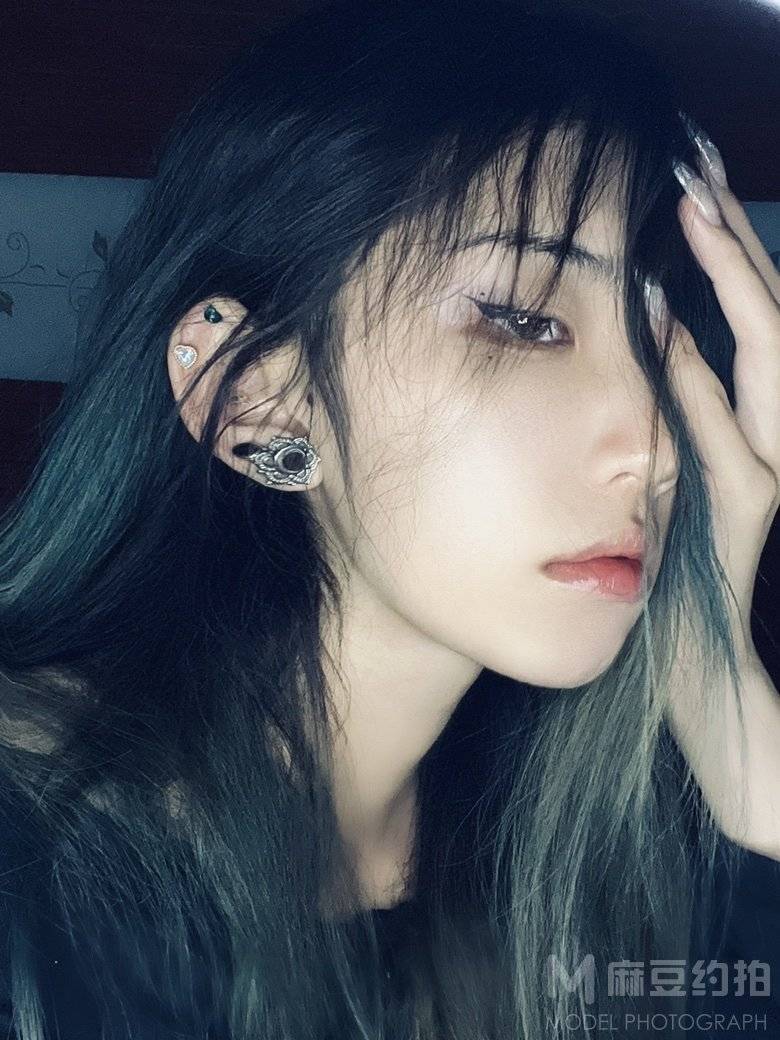 暗黑模特
