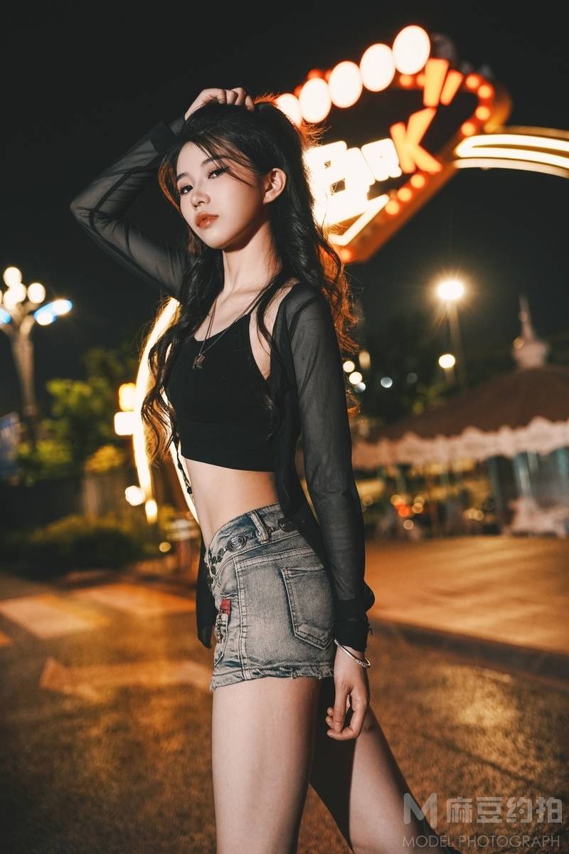 夜景模特