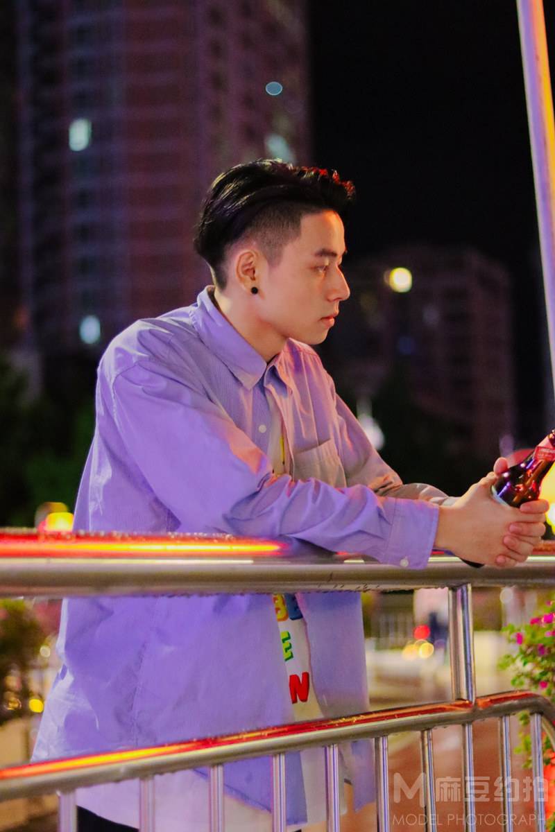 夜景模特