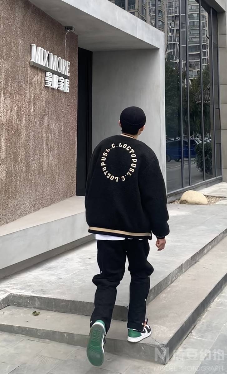 黑白模特