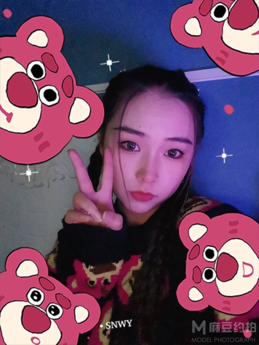 妆容模特