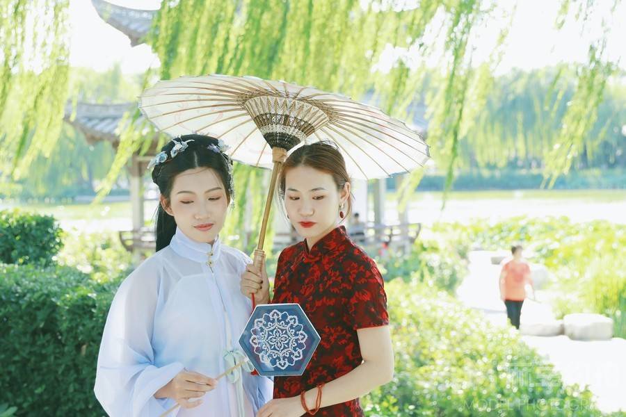 汉服模特