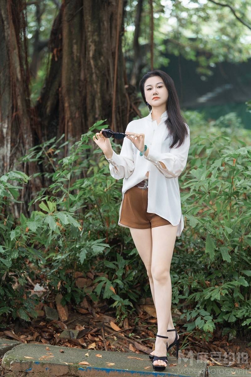 清新模特