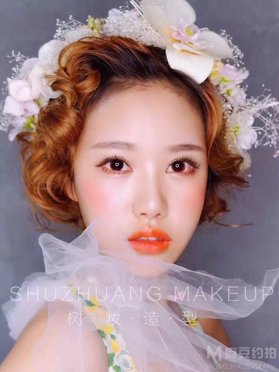 妆容模特