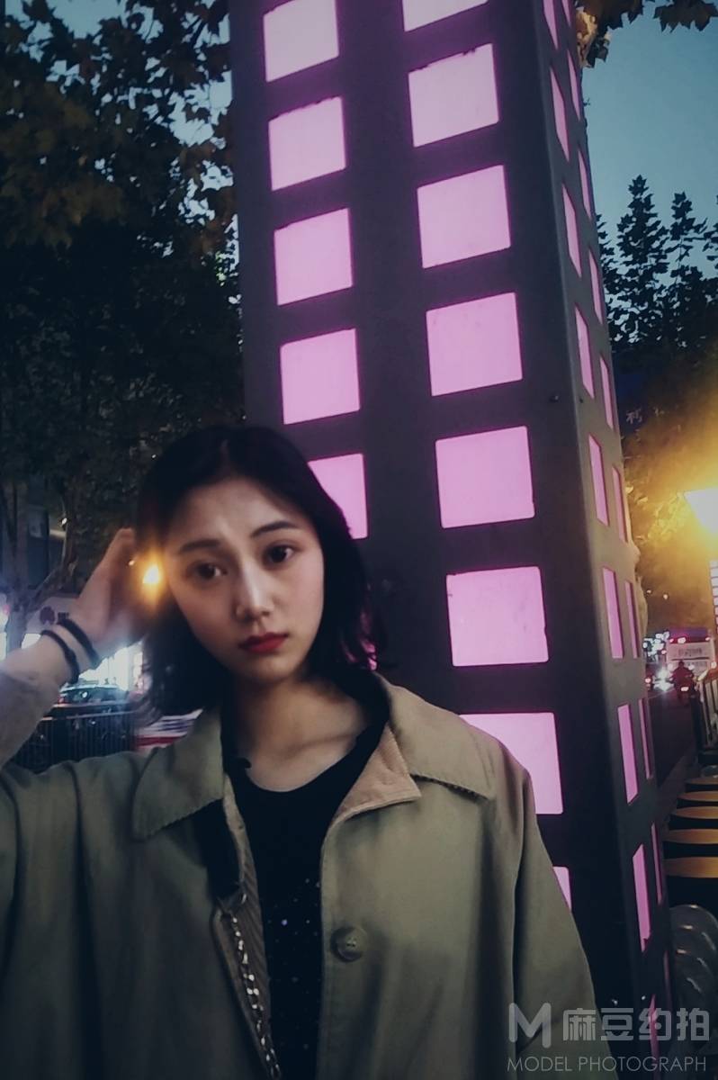 夜景模特