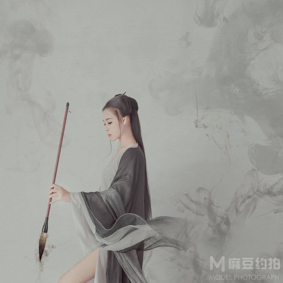 情绪模特