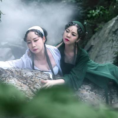 情绪模特
