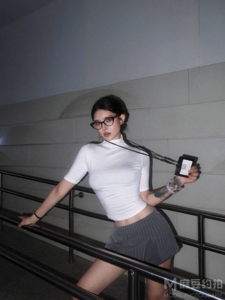 纪实模特