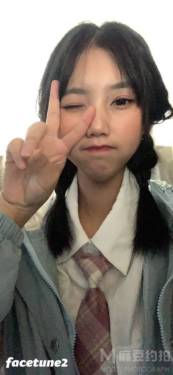 校园模特
