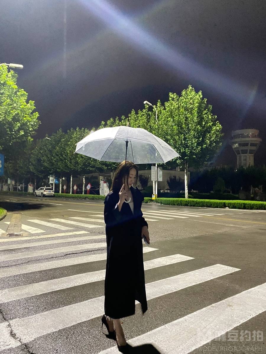 夜景模特