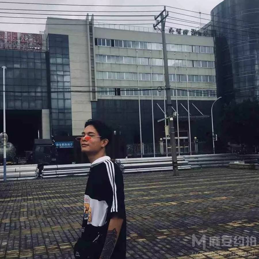 暗黑模特