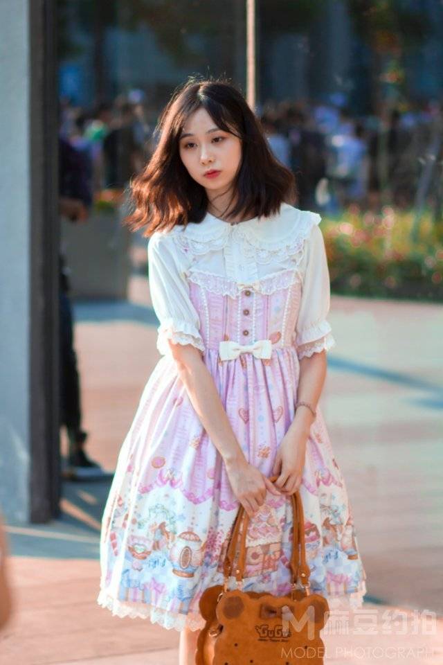 校园模特