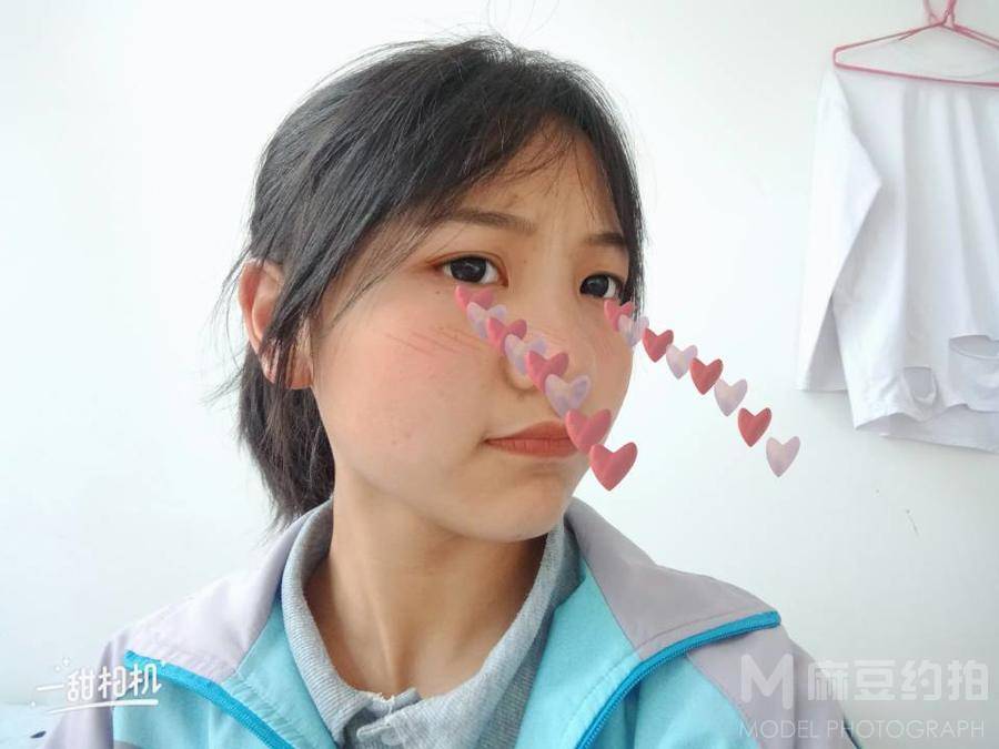 校园模特