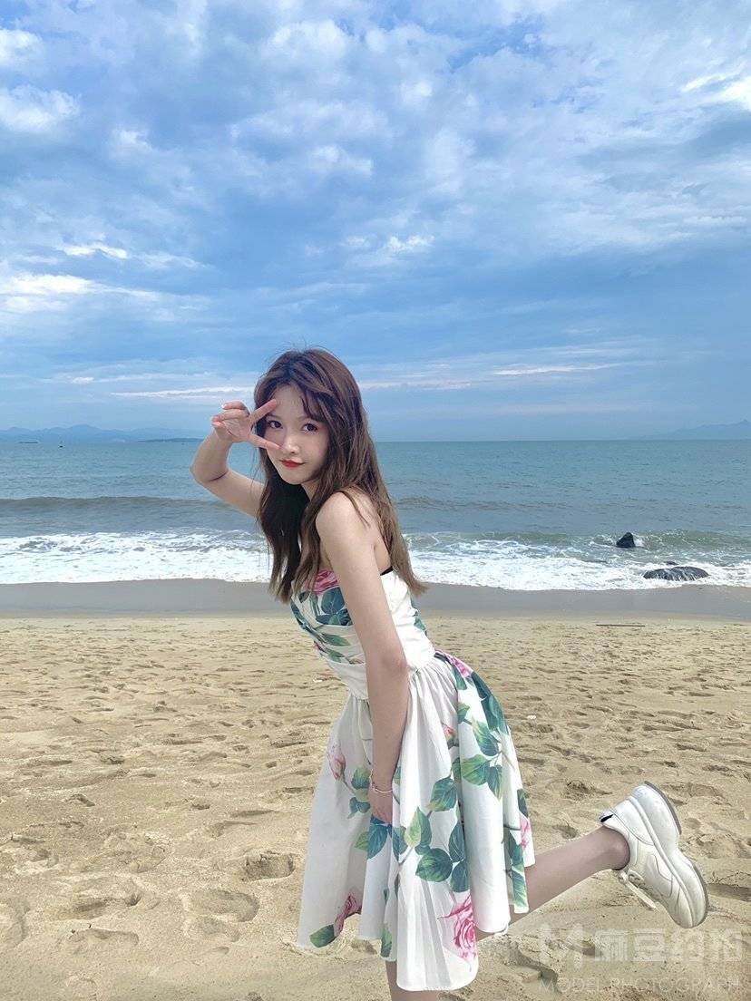 清新模特
