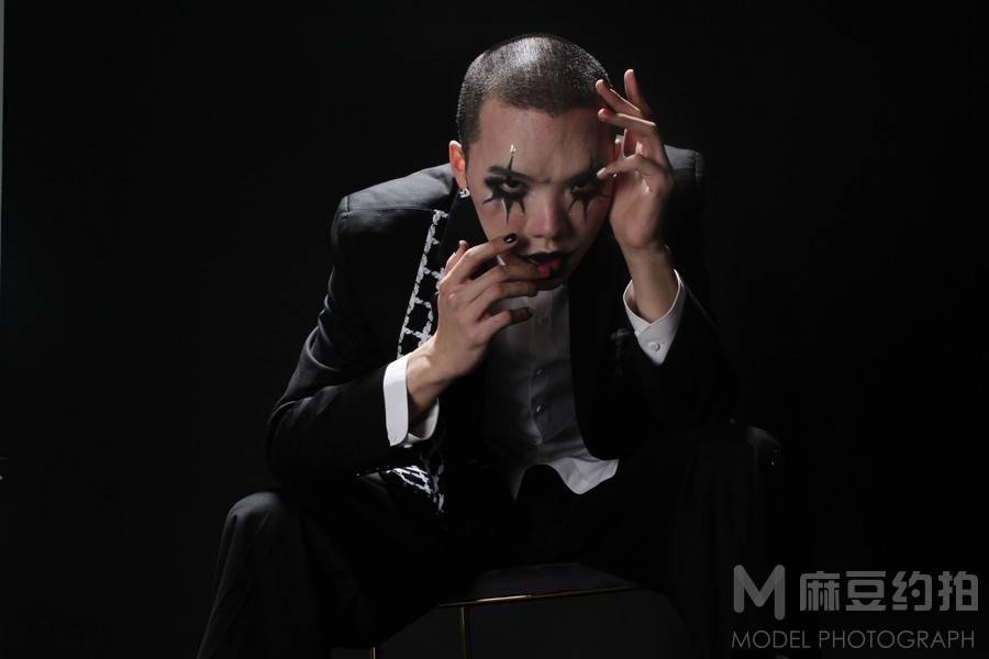 暗黑模特
