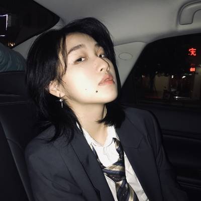宝丽来模特