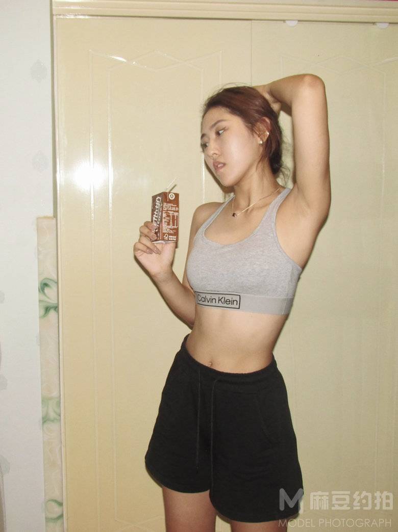 胶片模特